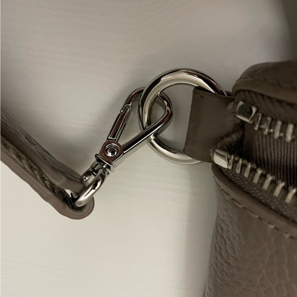 Quince Gray Crossbody Bag - Picture 3 of 6